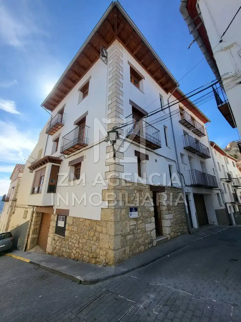 Vista exterior de Finca rústica en venda en Morella amb Calefacció, Traster i Moblat