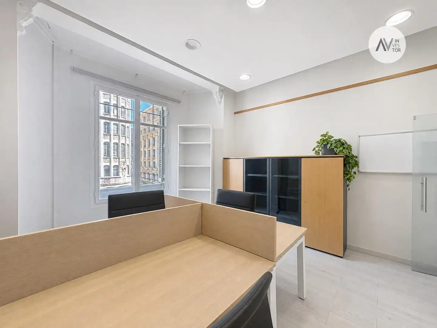Office for rent in Barcelona  with Air Conditioner, Heating and Storage room