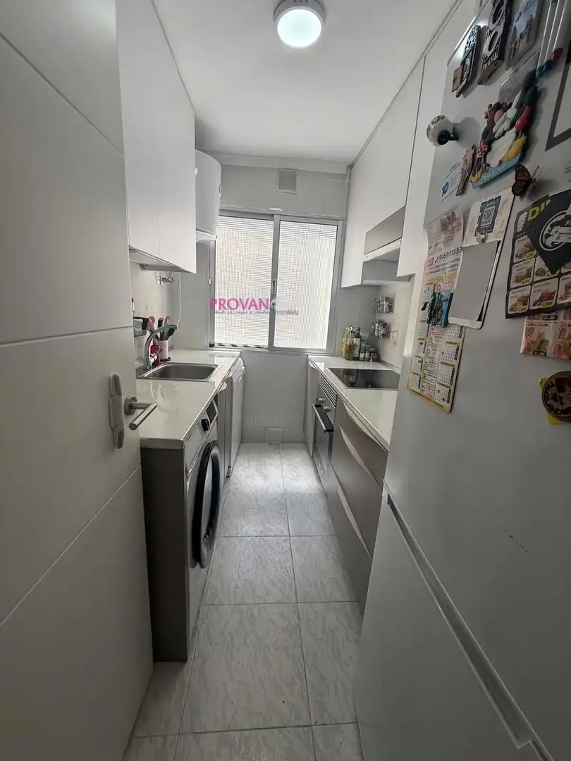 Cocina de Piso en venta en San Fernando de Henares con Aire acondicionado y Calefacción