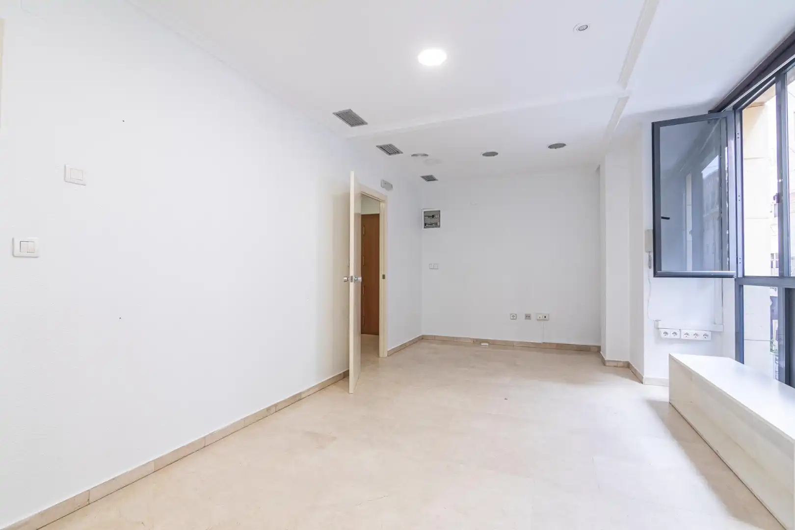 Oficina de alquiler en Elche / Elx