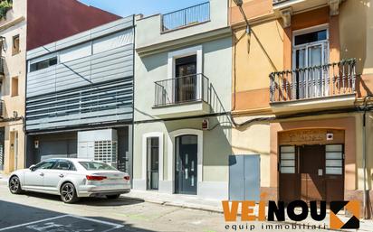 Vista exterior de Casa adosada en venda en  Barcelona Capital amb Aire condicionat, Calefacció i Terrassa