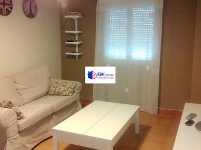 Bedroom of Flat to rent in  Sevilla Capital
