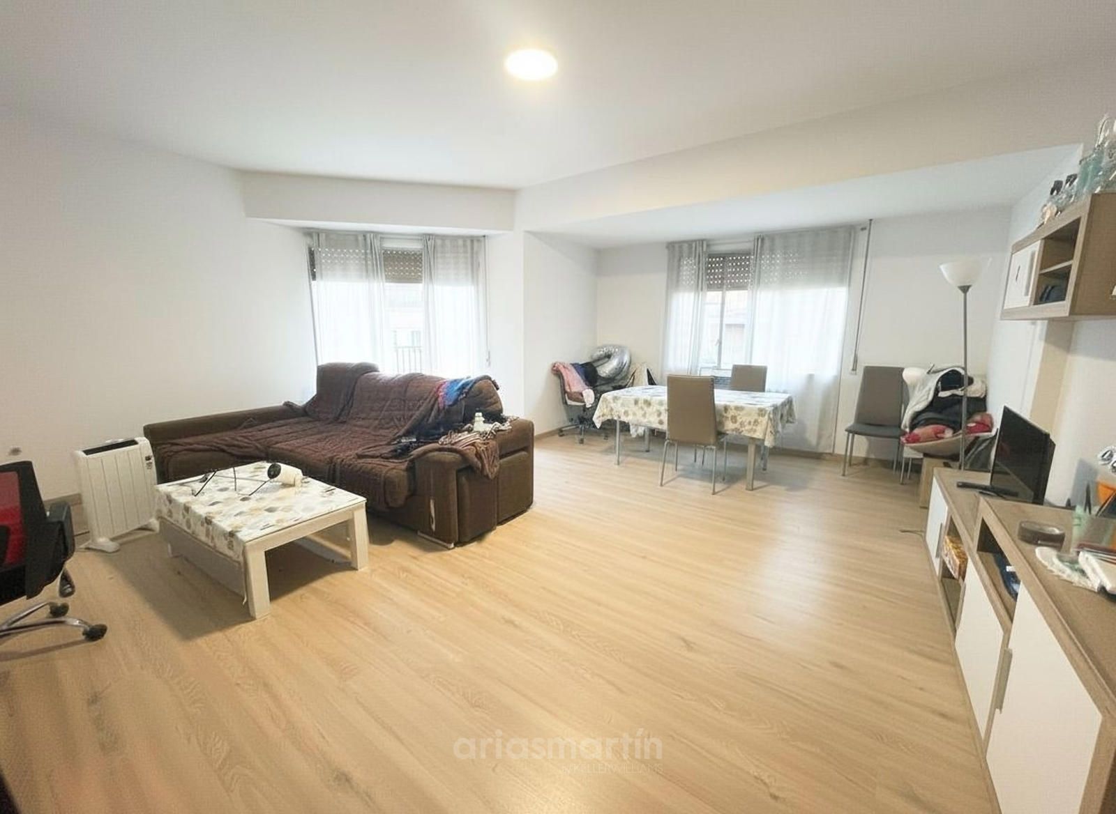 Living room of Flat for rent in Salamanca Capital  with Heating, Terrace and Furnished