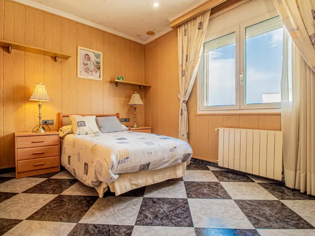 Dormitori de Dúplex en venda en Figueres