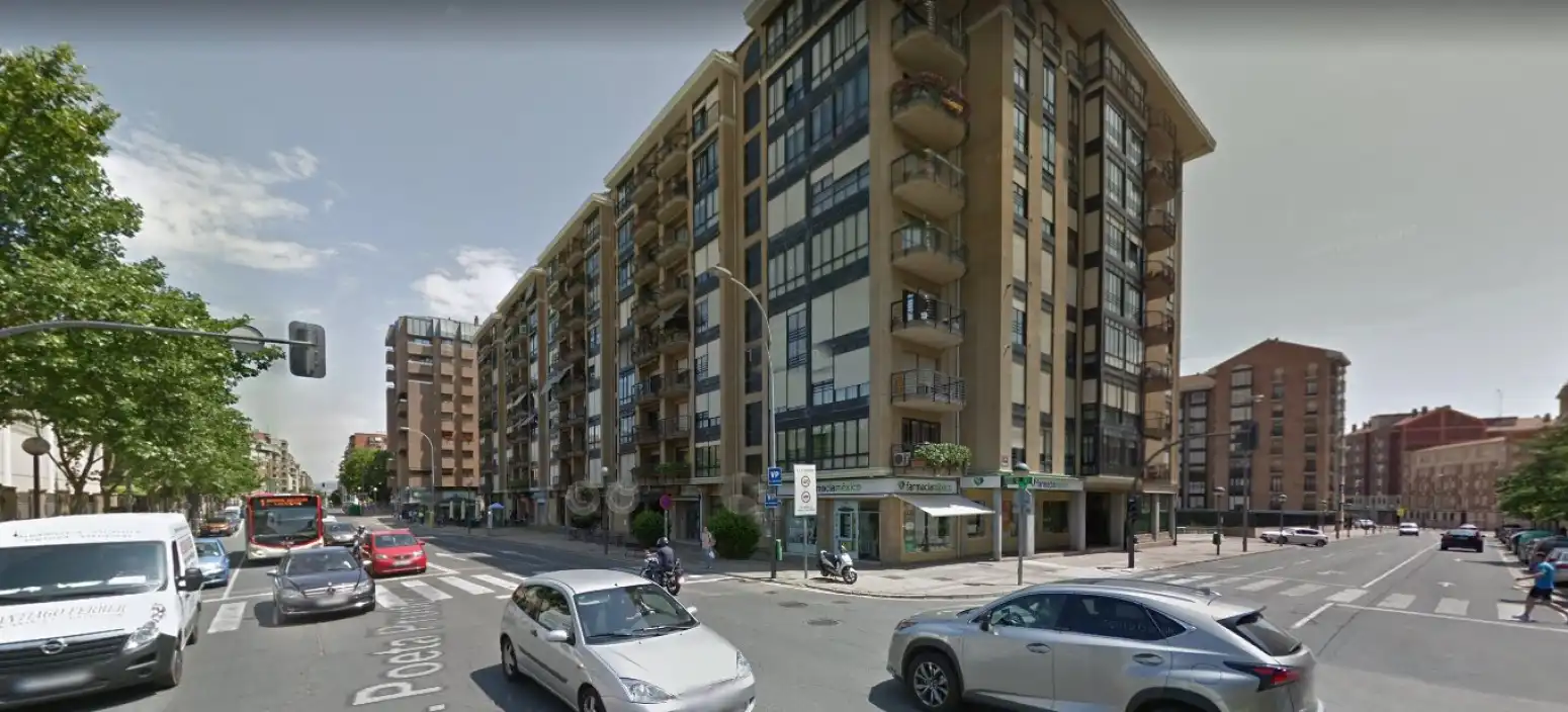 Außenansicht von Geschaftsraum zur Miete in  Logroño