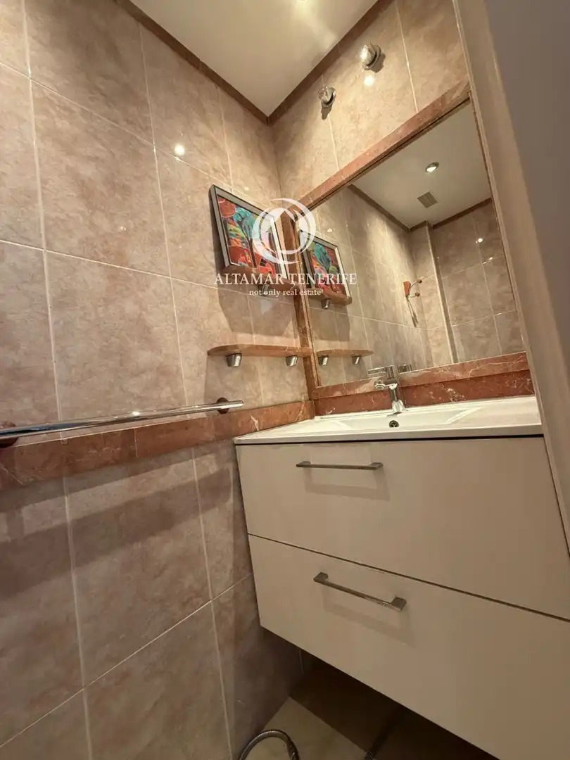 Badezimmer von Einfamilien-Reihenhaus zur Miete in Adeje mit Klimaanlage, Terrasse und Abstellraum