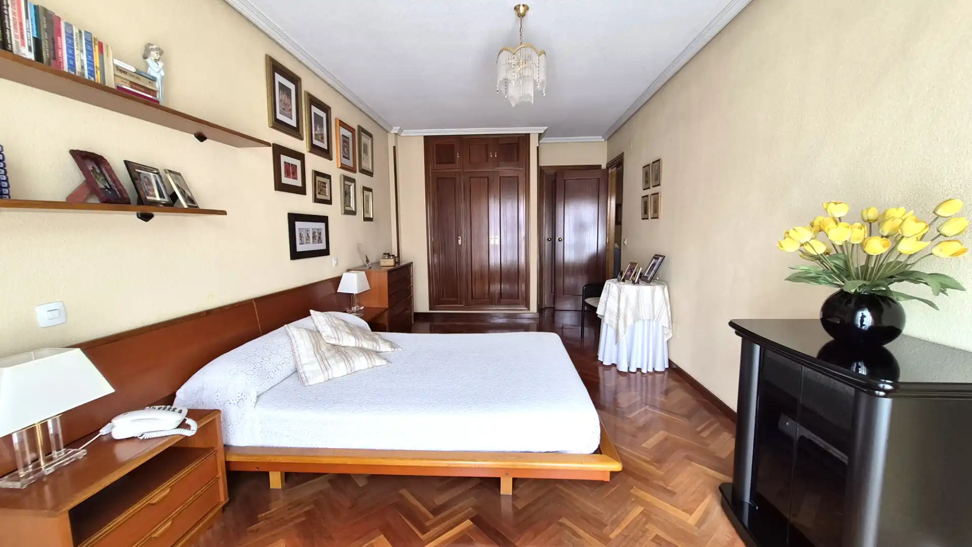 Dormitori de Casa o xalet en venda en Alcalá de Henares amb Aire condicionat, Calefacció i Parquet