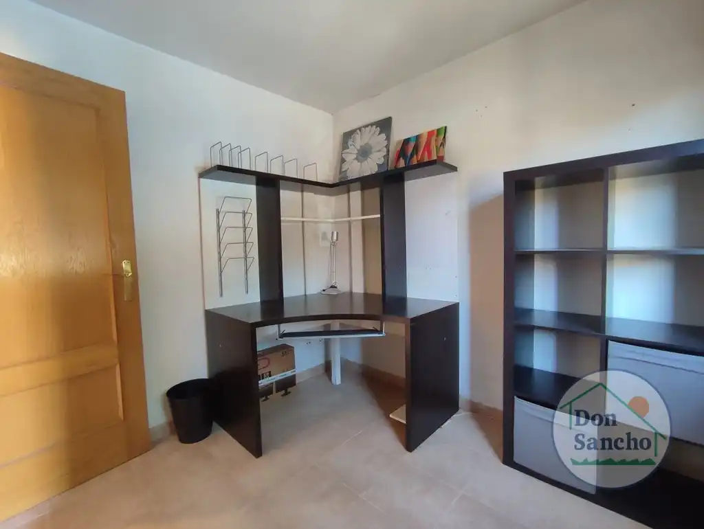Casa adosada en venta en Viana de Cega con Calefacción, Jardín privado y Terraza