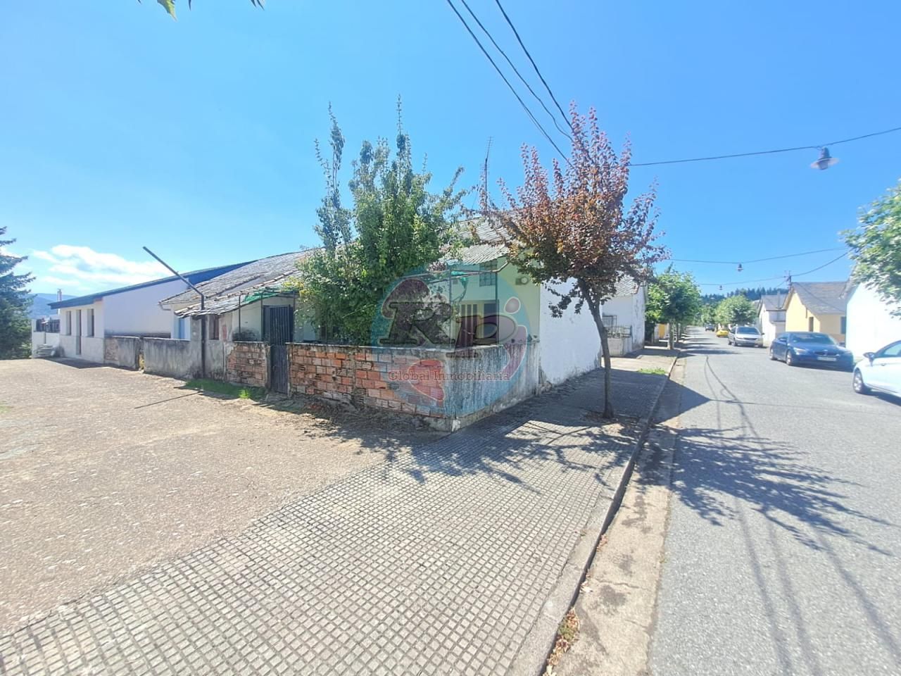Vista exterior de Casa o xalet en venda en Molinaseca amb Jardí privat i Traster