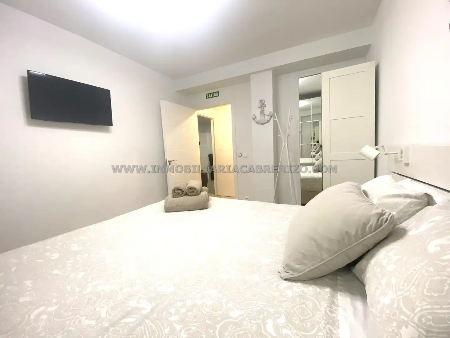 Bedroom of Flat for sale in  Pamplona / Iruña  with Heating, Furnished and Oven