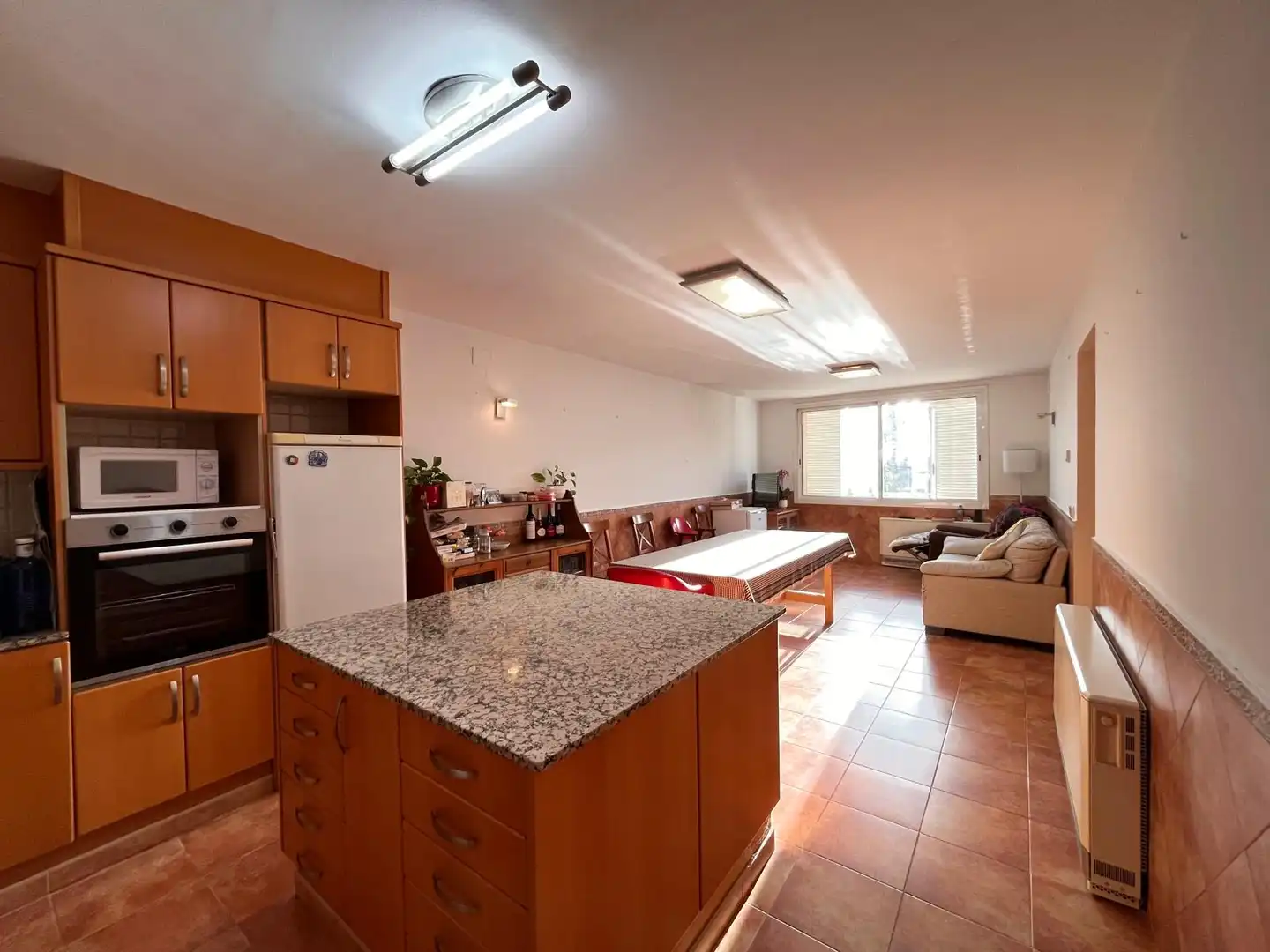 Cocina de Casa o chalet en venta en Vilanova i la Geltrú con Calefacción, Terraza y Piscina