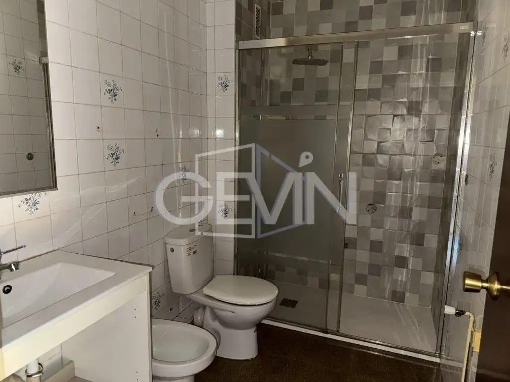 Bathroom of Flat for sale in Mollet del Vallès  with Balcony