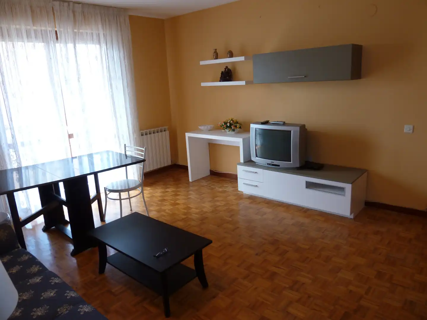 Flat with lift for sale in Calle Luis Morondo Urra, imagen 2