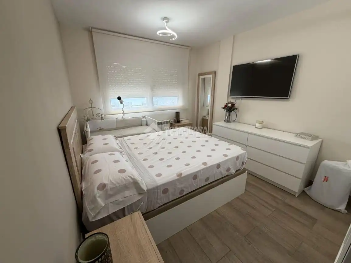 Habitación de Piso en venta en Valdepeñas con Aire acondicionado, Calefacción y Trastero