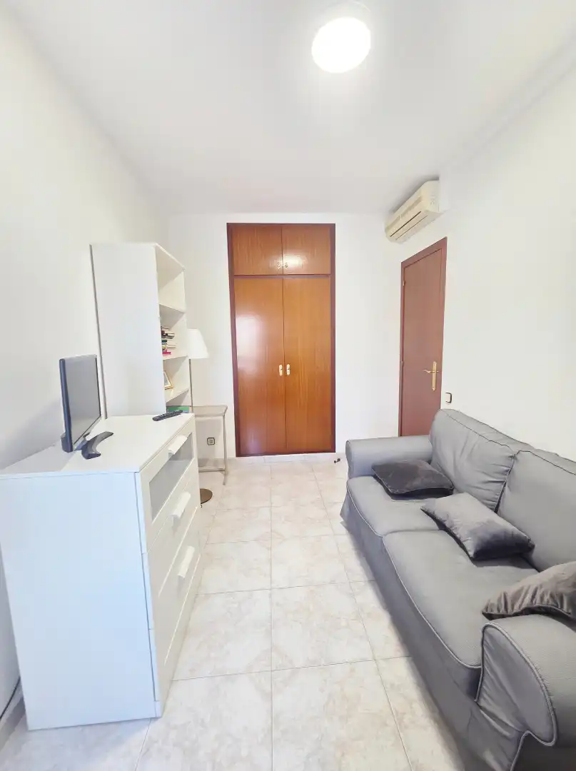 Sala de estar de Piso en venta en Cerdanyola del Vallès con Aire acondicionado, Calefacción y Balcón