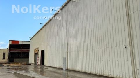 Foto 2 von Fabrikhallen zur Miete in Celrà, Girona