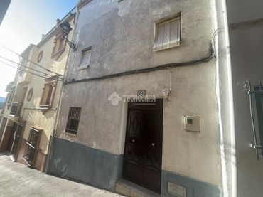 Casa aparellada en venda a Los Villares