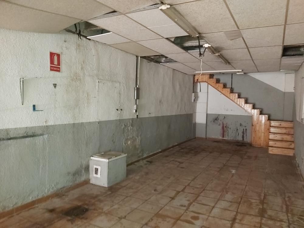 Premises for sale in Canovelles