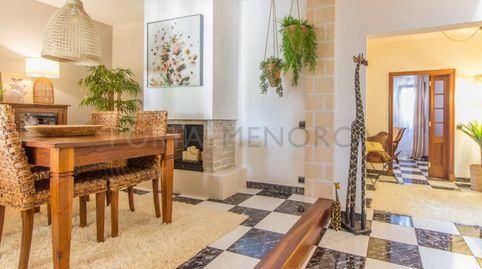 Casa con altos con garaje en venta en el centro de Mahón