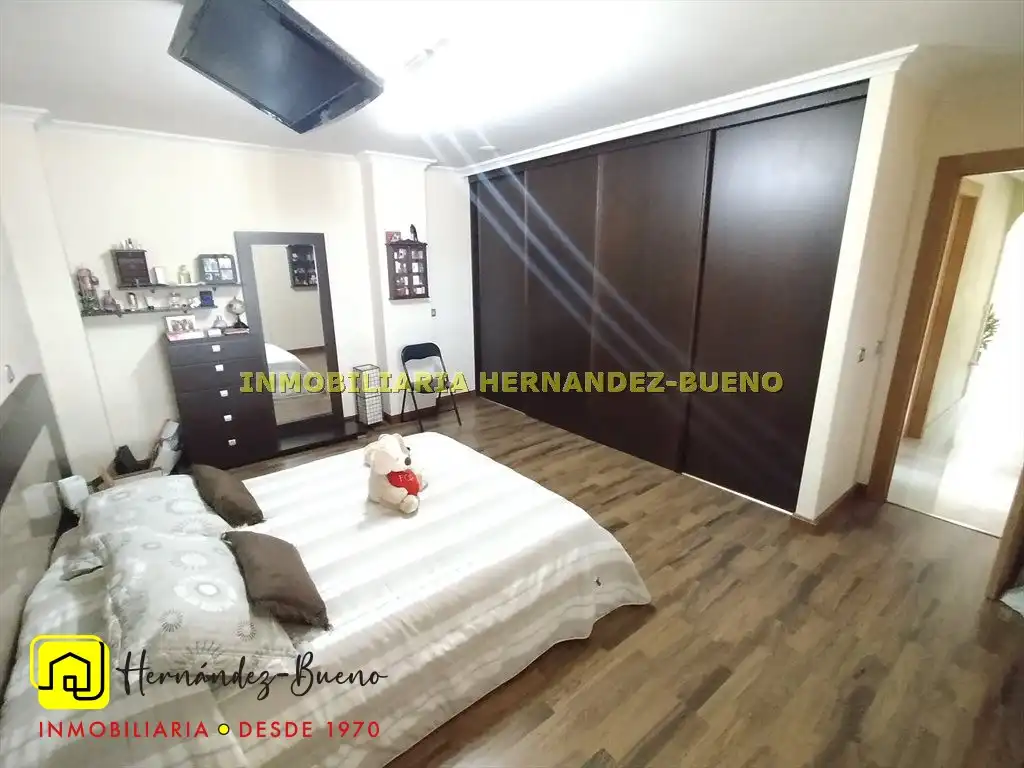 Habitación de Casa o chalet en venta en Calvarrasa de Abajo con Calefacción, Jardín privado y Terraza
