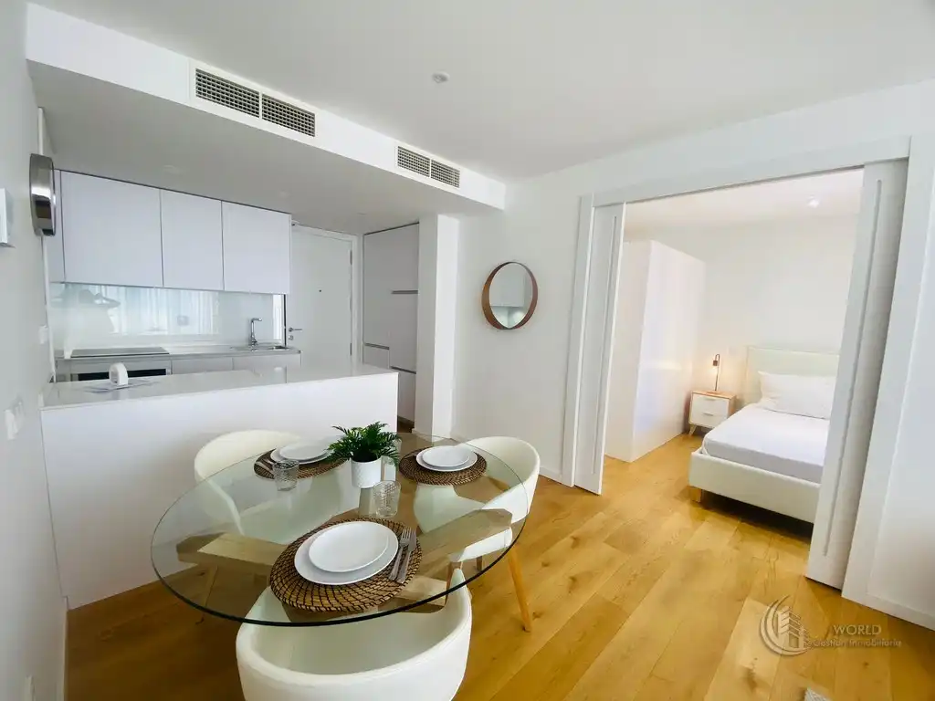 Comedor de Piso de alquiler en Madrid con Aire acondicionado, Calefacción y Jardín privado