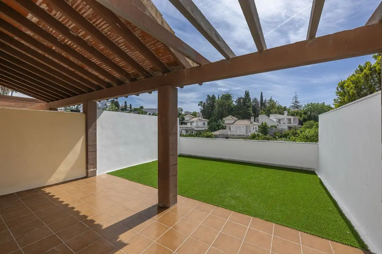 Terrassa de Casa o xalet en venda en Calahonda 