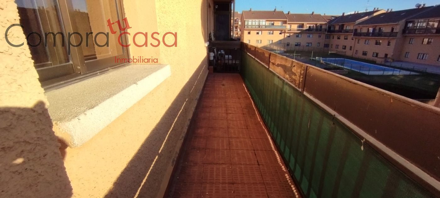 Terrassa de Apartament en venda en San Cristóbal de Segovia amb Calefacció, Jardí privat i Terrassa
