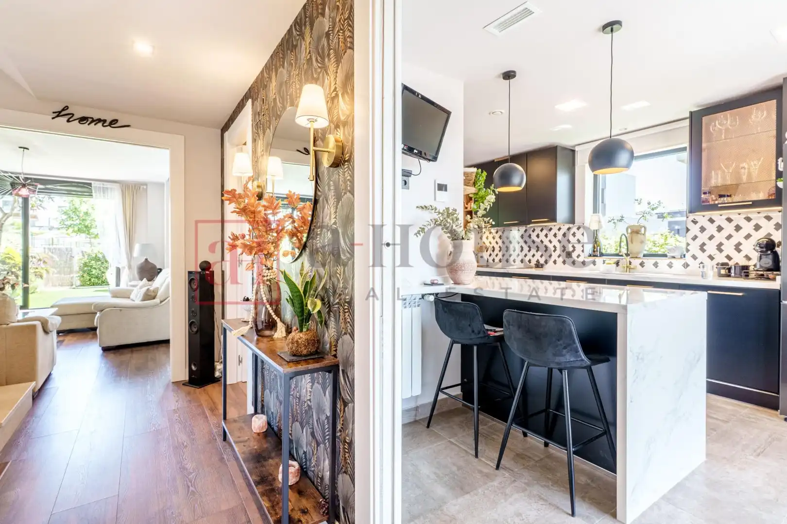 Cocina de Casa adosada en venta en Boadilla del Monte con Aire acondicionado, Calefacción y Jardín privado