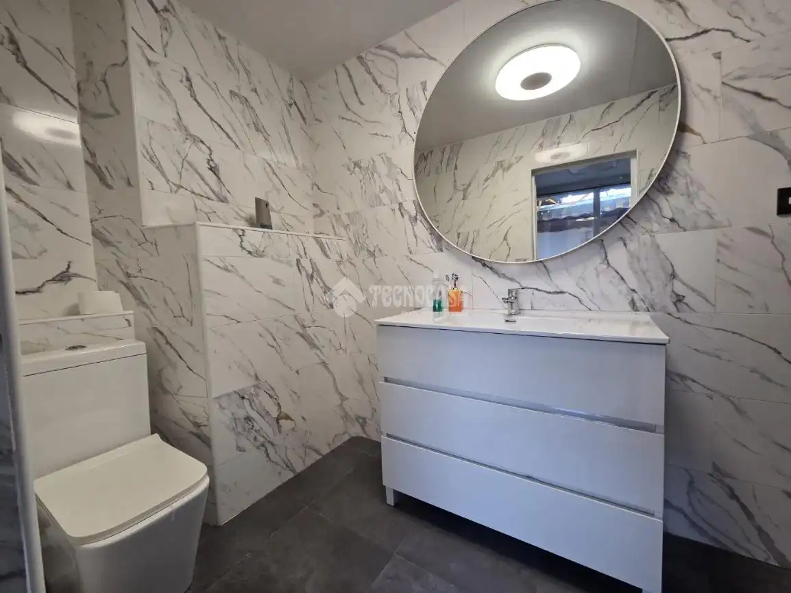 Bathroom of Flat for sale in Huesca  with Air Conditioner
