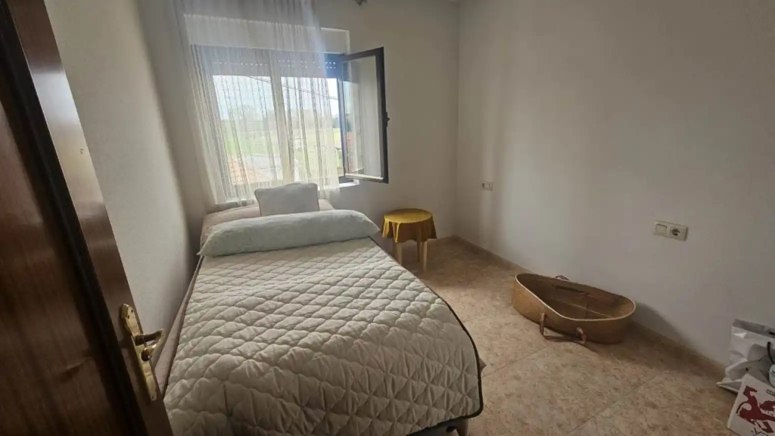 Dormitori de Casa o xalet en venda en Vega de Tirados amb Balcó