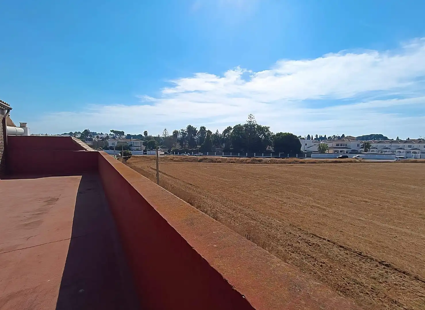 Exterior view of Houses for sale in Chiclana de la Frontera  with Air Conditioner and Storage room