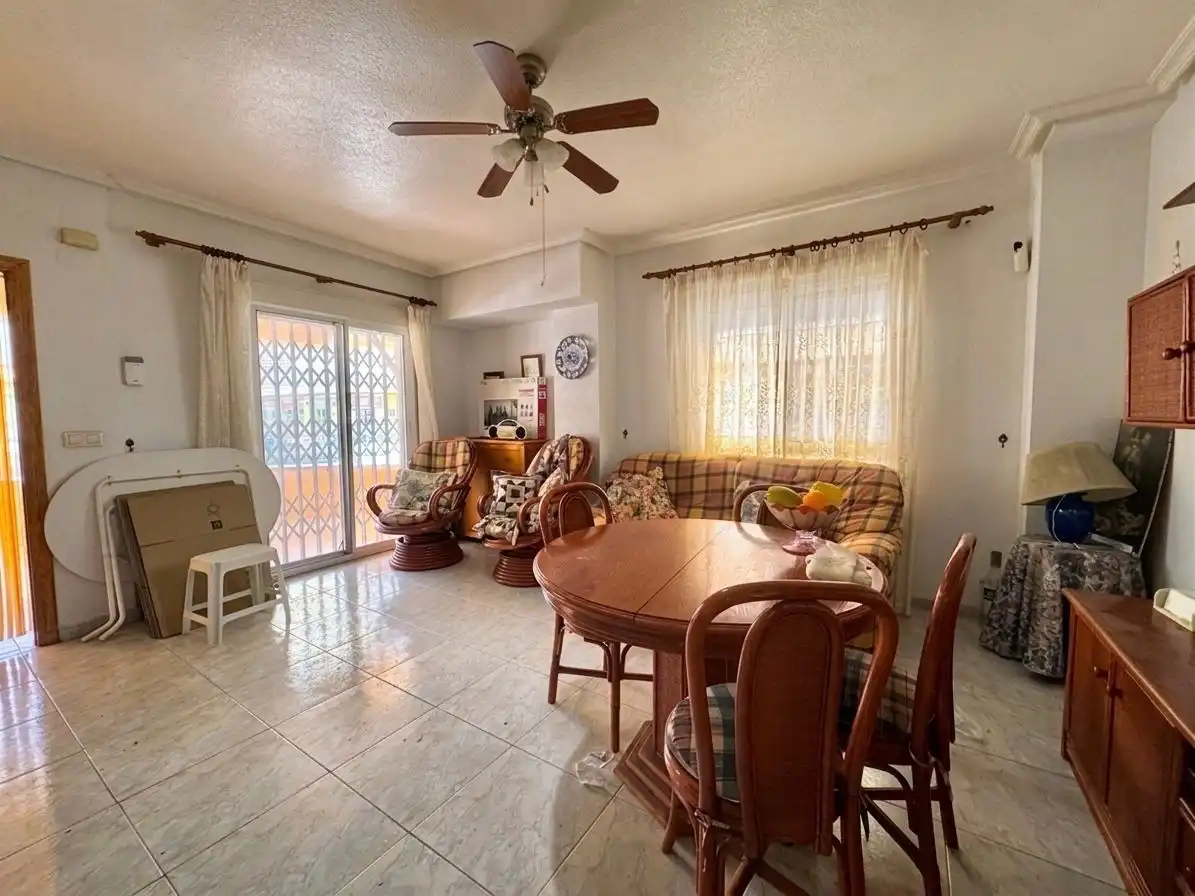 Ground floor for rent in Zona Playa del Cura
