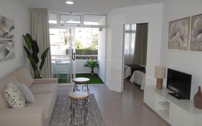 Dormitori de Apartament en venda en San Bartolomé de Tirajana amb Balcó