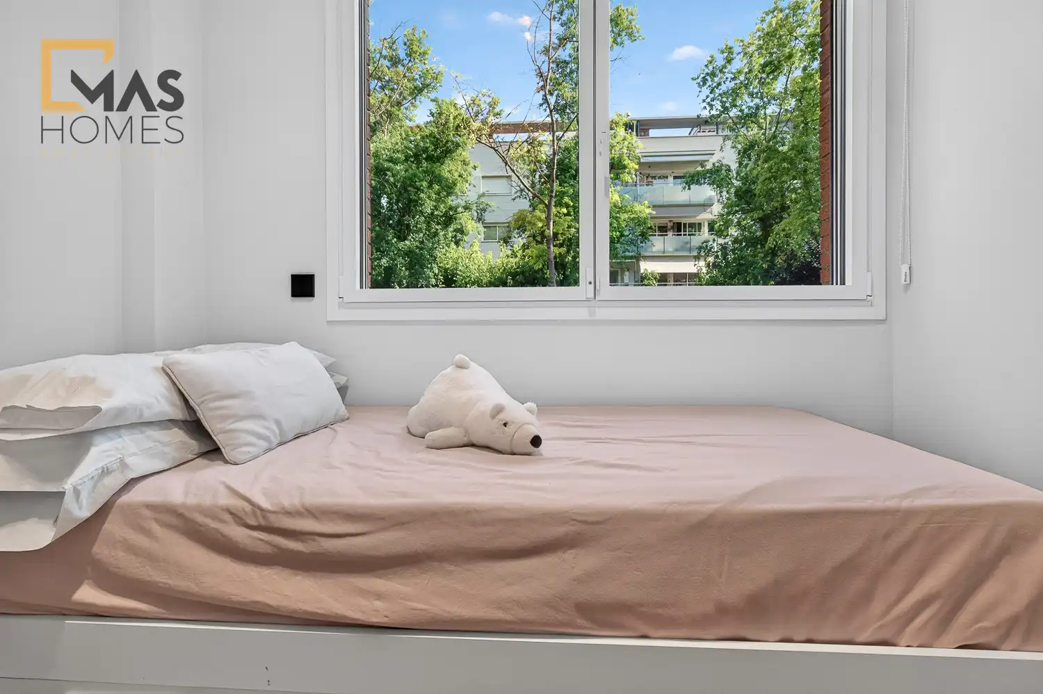 Habitación de Piso en venta en Sant Cugat del Vallès con Aire acondicionado, Calefacción y Jardín privado