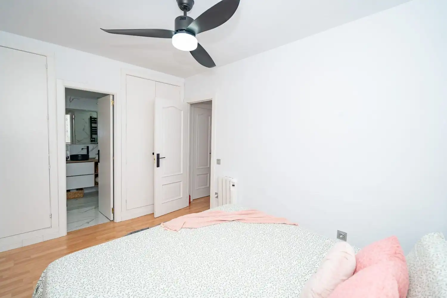 Bedroom of Detached homes for sale in Laguna Park