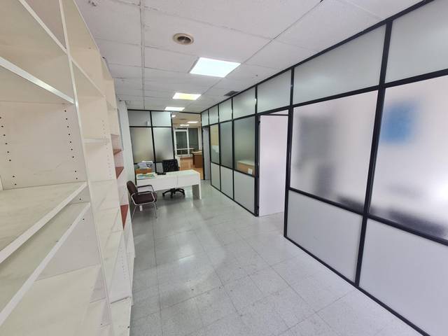 Local comercial en Alquiler en Can Pantiquet