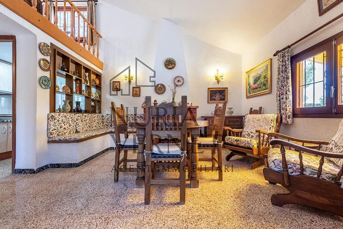 Sala d'estar de Finca rústica en venda en Les Borges del Camp amb Piscina comunitària