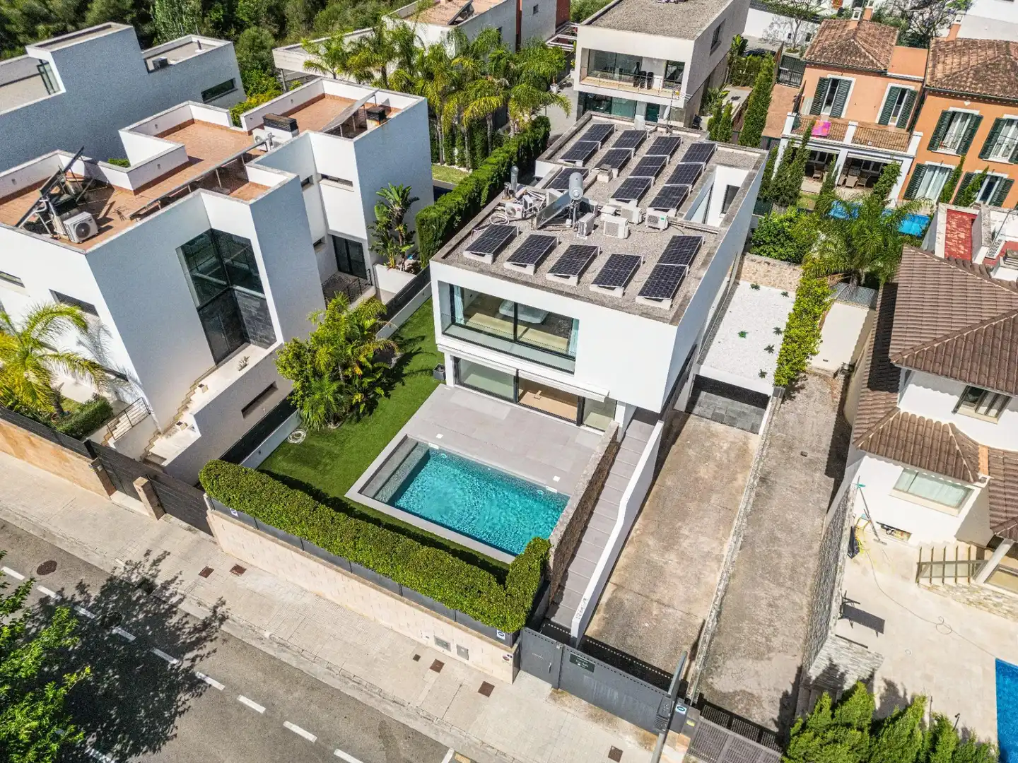 Vista exterior de Casa o xalet en venda en  Palma de Mallorca amb Aire condicionat, Calefacció i Jardí privat
