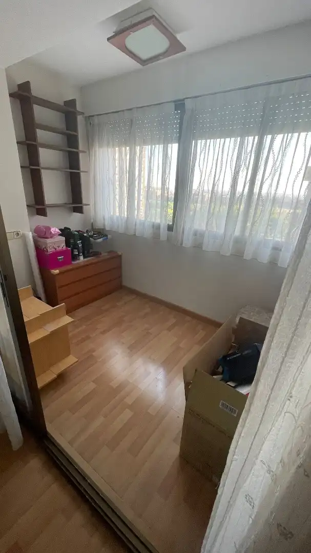 Wohnung zur Miete in Avenida de Moratalaz, Marroquina
