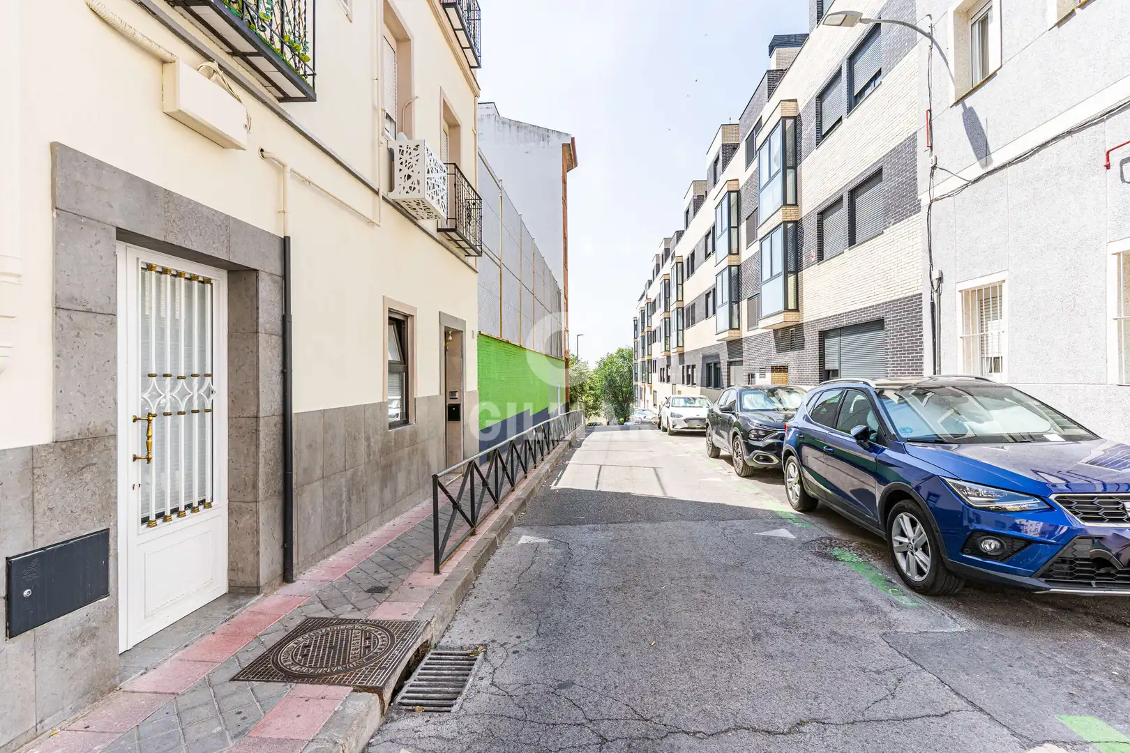Vista exterior de Pis en venda en Madrid amb Calefacció