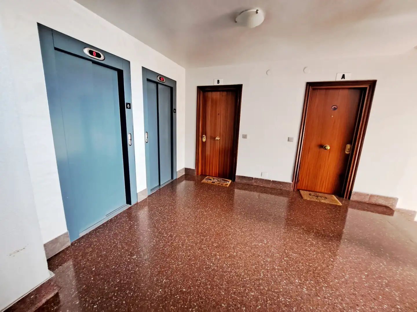Piso en venta en Vitoria - Gasteiz con Calefacción, Terraza y Trastero