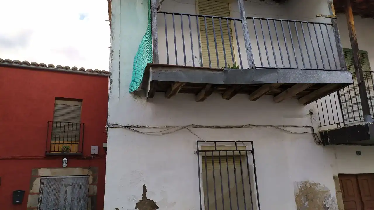 Vista exterior de Casa o chalet en venta en Aldeanueva del Camino con Piscina
