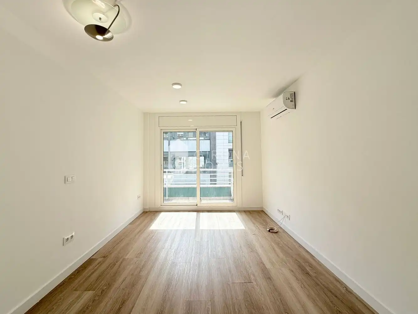 Wohnzimmer von Wohnungen zur Miete in Girona mit Klimaanlage und Terrasse