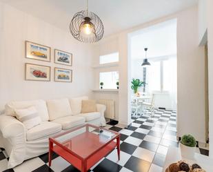 Living room of Flat to rent in  Madrid Capital  with Air Conditioner, Heating and Balcony