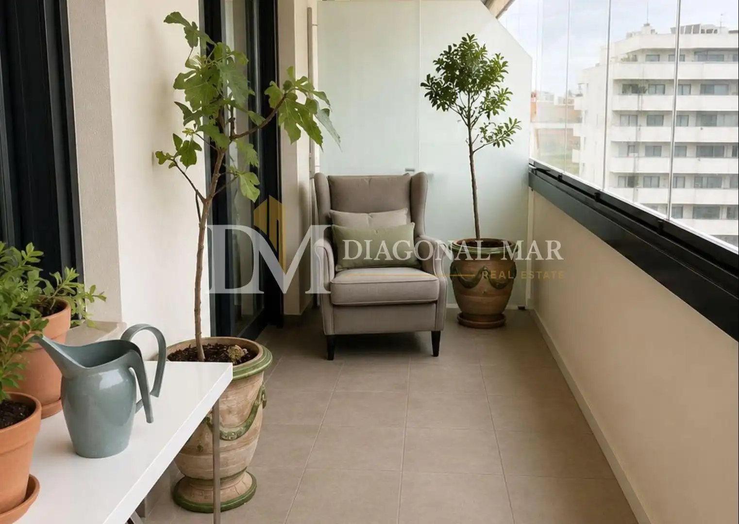 Terraza de Piso de alquiler en Sant Adrià de Besòs con Parquet, Balcón y Piscina comunitaria