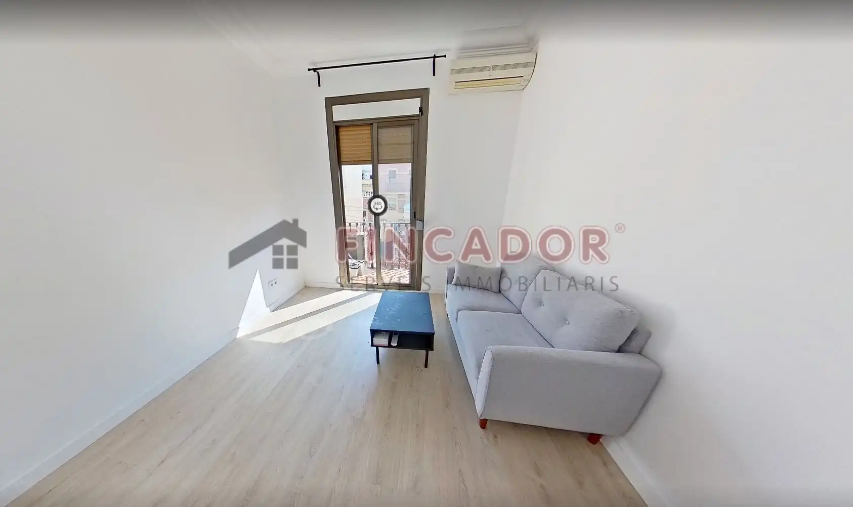 Piso con terraza en venta en Passeig de Joan de Borbó