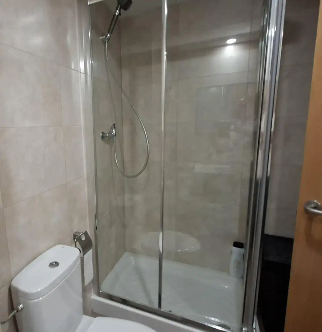 Bathroom of Flat for sale in Parets del Vallès  with Air Conditioner and Heating
