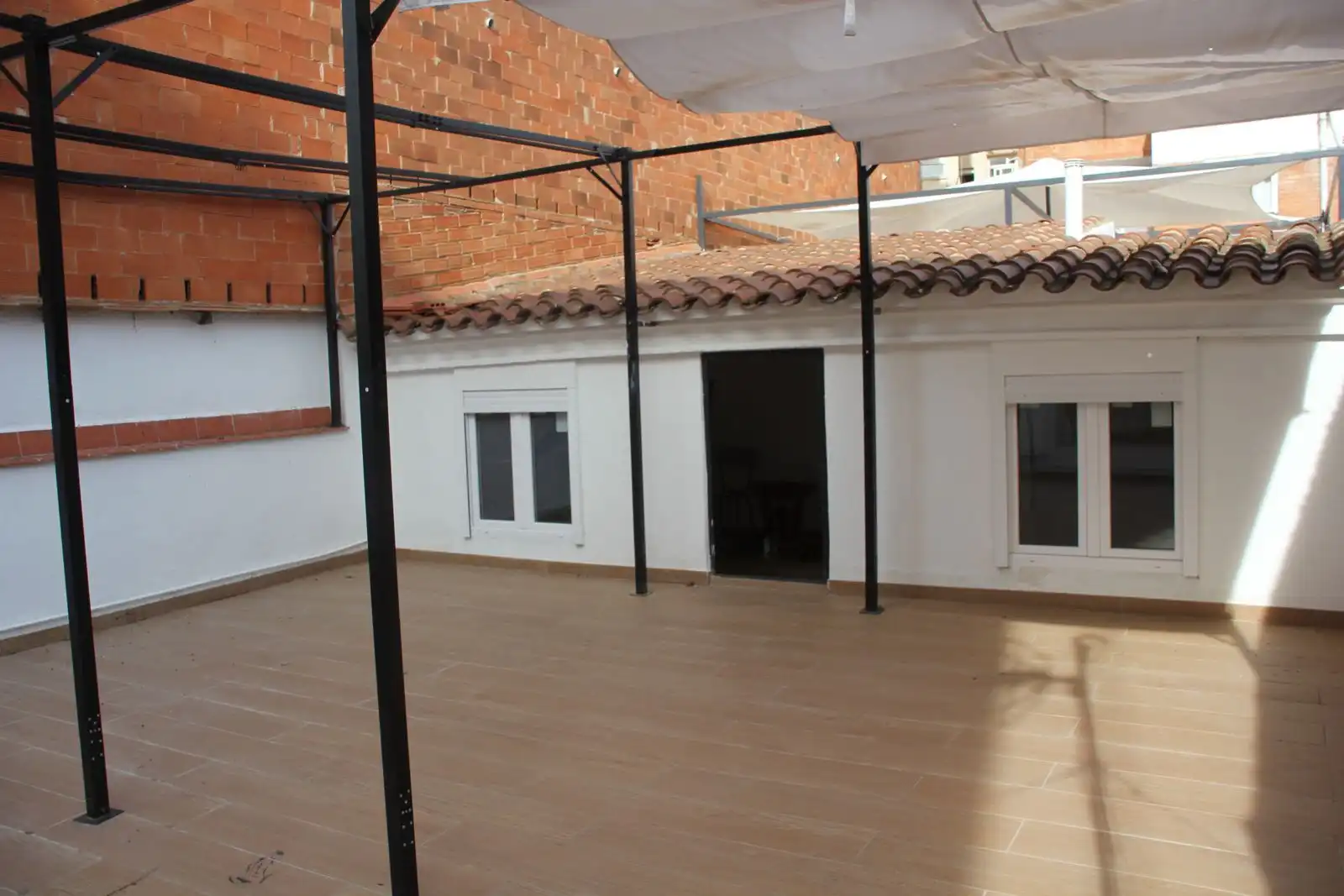 Terrace of Buildings for sale in Barcelona