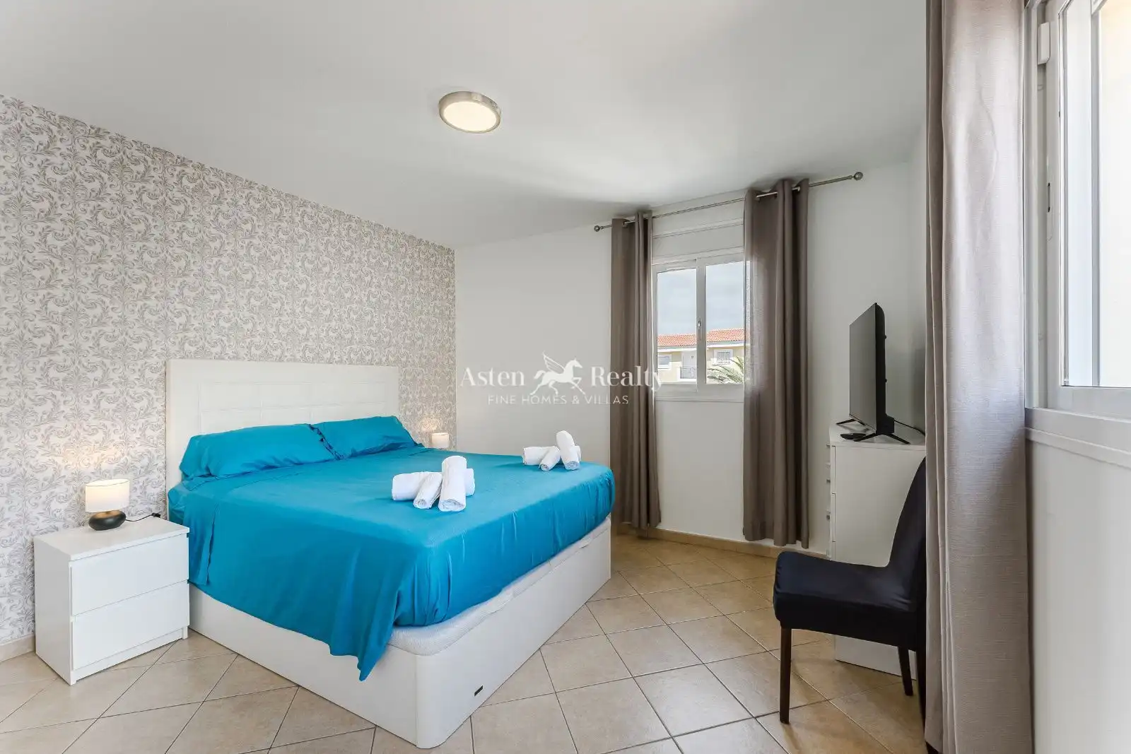 Habitación de Local en venta en Adeje con Aire acondicionado, Amueblado y Internet