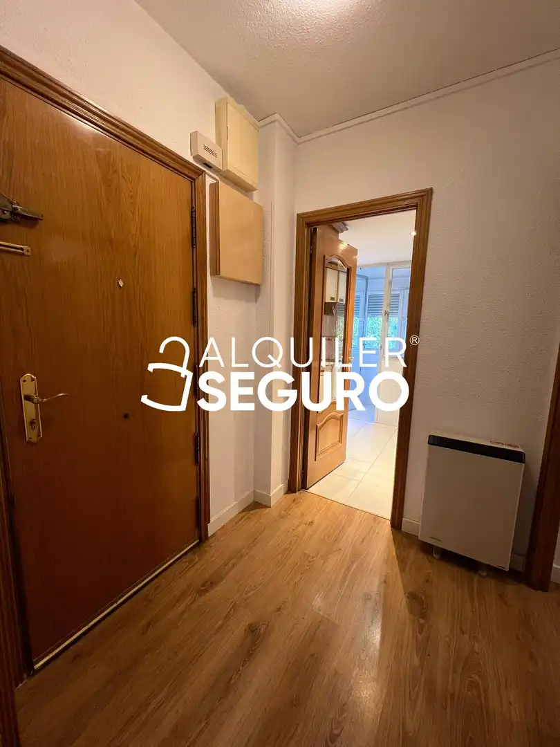 Piso de alquiler en Madrid con Calefacción y Amueblado